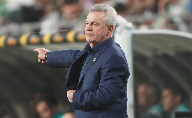 Javier Aguirre metió mano en la lista de México.
