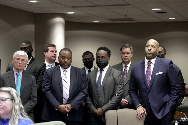 Five former Memphis police officers who have been charged in the fatal beating of Tyre Nichols appear during an arraignment hearing at Shelby County courthouse in Memphis, Tennessee, U.S., February 17, 2023.  REUTERS/Karen Pulfer Focht/File Photo