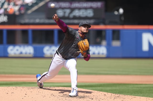 Aug 3, 2025; New York City, New York, USA;  New York Mets starting pitcher Frankie Montas (47) delivers a pitch during the third inning against the San Francisco Giants at Citi Field. Mandatory Credit: Vincent Carchietta-Imagn Images/File Photo