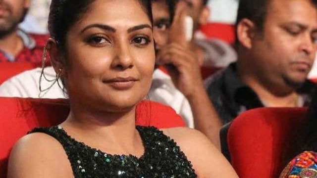 Kamalinee Mukherjee was a popular face in Telugu cinema in the early 2000s. 