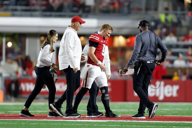 MADISON, WISCONSIN - AUGUST 28: Billy Edwards Jr. #9 of the Wisconsin Badgers leaves the game with an injury in the second quarter against the Miami (OH) Redhawks at Camp Randall Stadium on August 28, 2025 in Madison, Wisconsin. (Photo by John Fisher/Getty Images)