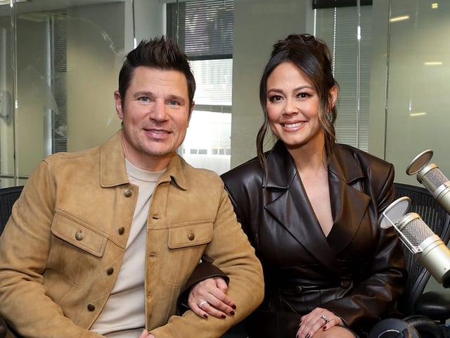 Nick Lachey and Vanessa Lachey.