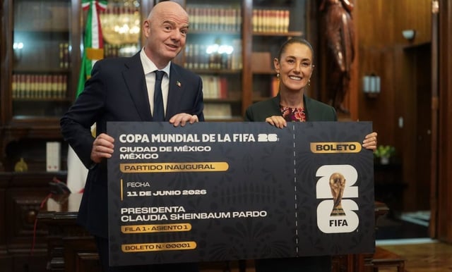 Recibe Claudia Sheinbaum a Gianni Infantino, presidente de la FIFA
