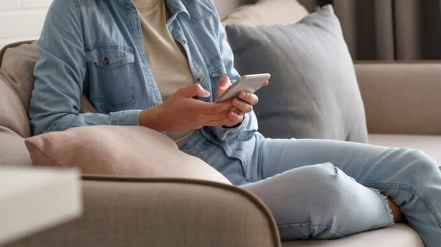 During the test, any supported 4G or 5G phone or tablet will vibrate and emit a loud siren.
