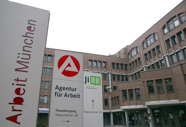 A job centre of Germany's Federal Labour Office is seen in Munich, Germany November 8, 2017. REUTERS/Michael Dalder/File Photo