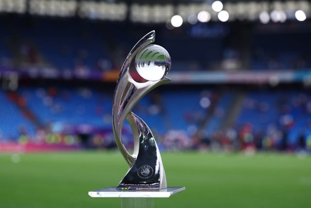 Soccer Football - UEFA Women's Euro 2025 - Final - England v Spain - St. Jakob-Park, Basel, Switzerland - July 27, 2025 UEFA Women's Euro 2025 trophy on display on the pitch before the match REUTERS/Piroschka Van De Wouw/File Photo