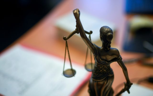 In einem Prozess um den gewalttätigen Tod eines Manns vor mehr als 29 Jahren ist der Angeklagte vom Landgericht Bochum freigesprochen worden. Das Gericht konnte nach eigenen Angaben kein Mordmerkmal mit ausreichender Sicherheit erkennen.