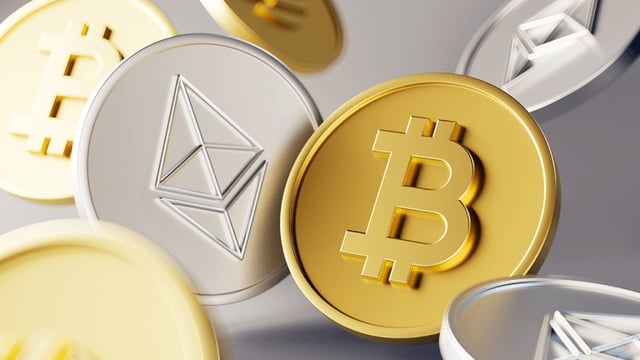 Altcoins tumble, bitcoin tests $109k as crypto markets deal with us core inflation data