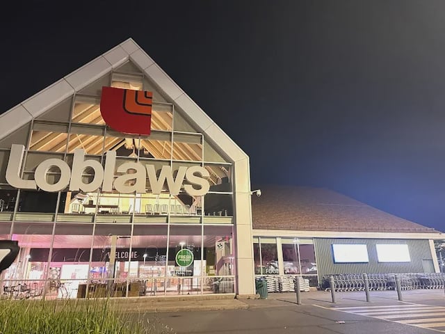 Elderly Jewish Woman Stabbed at Ottawa Grocery Store; Police Probe Possible Hate Motive
