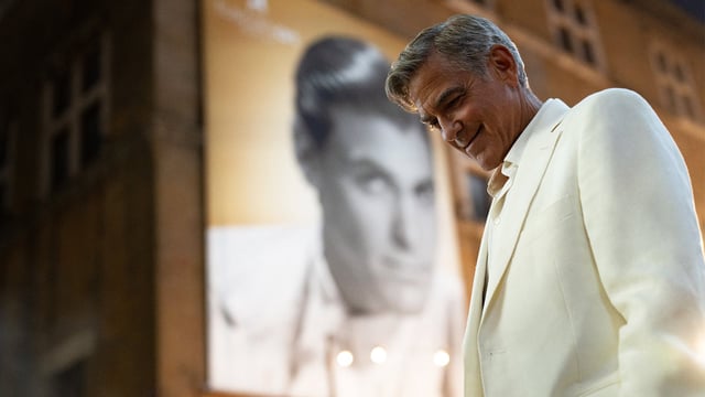 Jay Kelly. George Clooney as Jay Kelly in Jay Kelly. Cr. Peter Mountain/Netflix © 2025.
