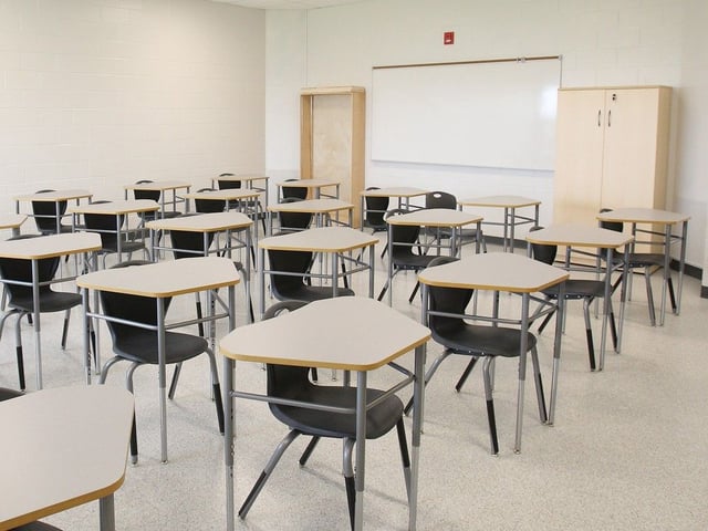 Talks between Alberta teachers and the provincial government have reached a stalemate.