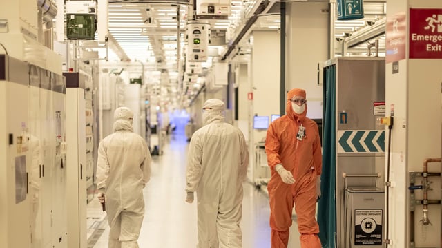 Intel's Fab 28.