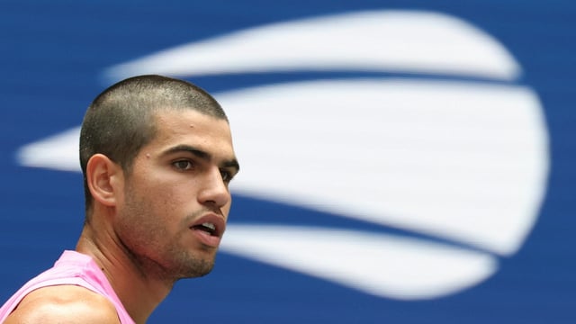 Carlos Alcaraz steht im Achtelfinale