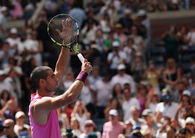Tennis - U.S. Open - Flushing Meadows, New York, United States - August 29, 2025 Spain's Carlos Alcaraz celebrates winning his third round match against Italy's Luciano Darderi REUTERS/Brendan Mcdermid
