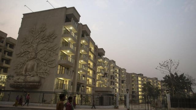 The department has shown land parcels to NBCC Limited for the development of flats, offices and commercial spaces, modelled on the lines of General Pool Residential Accommodation (GPRA) colonies. (Bloomberg)