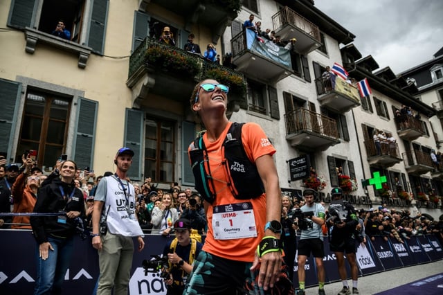 L'Américaine Courtney Dauwalter au départ de l'Ultra Trail du Mont-Blanc à Chamonix le 29 août 2025