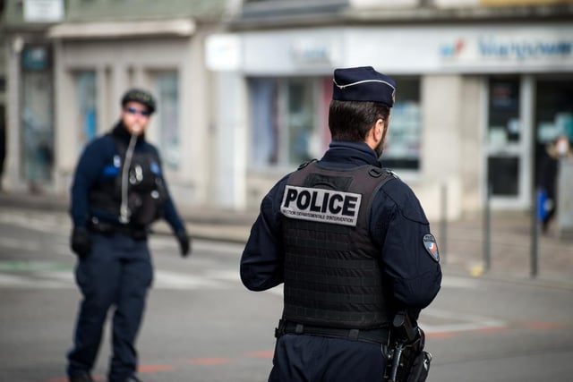 Le maire de la ville, Jean-Christophe Fromantin, a confirmé les faits et a appelé à «rester en alerte et à mobiliser tous les moyens devant la poussée de l’antisémitisme».