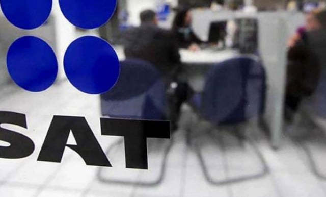 Colegiaturas y transporte escolar son deducibles ante el SAT