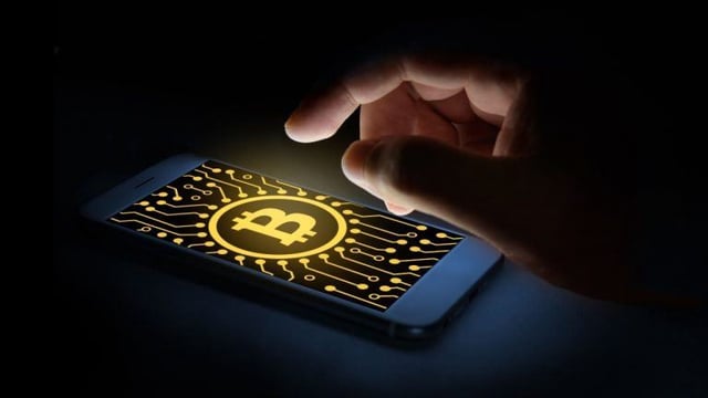 Bitcoin etfs secure $179 million inflow as ether etfs streak hits day 6