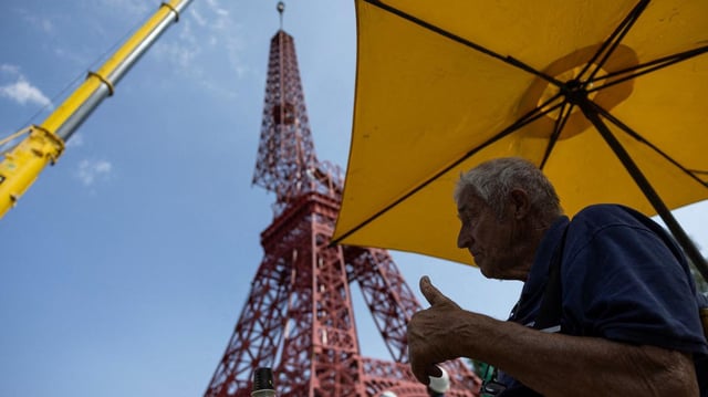 Cela fait huit ans, que Jean-Claude Fassler construit une réplique de la tour Eiffel en Alsace. Mardi, les éléments de la tour ont finalement été assemblés.