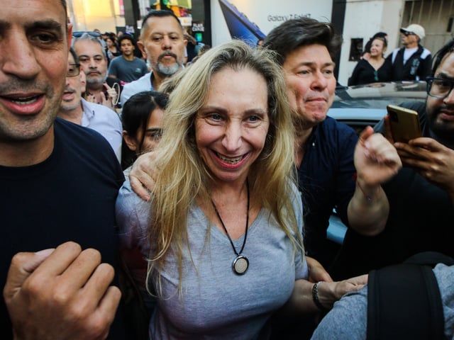 - FTP CLARIN Cierre Almiron escrache Karina MIlei_18.jpg Z Invitado