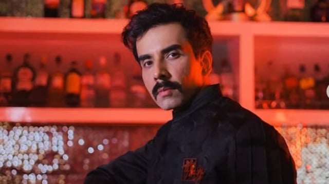 Naveen Kasturia calls out the hierarchy system in Bollywood.