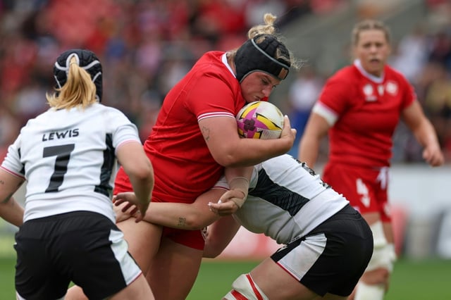 Canada prop McKinley Hunt scored two tries in a 42-0 Women's Rugby World Cup Pool B win over Wales in Salford