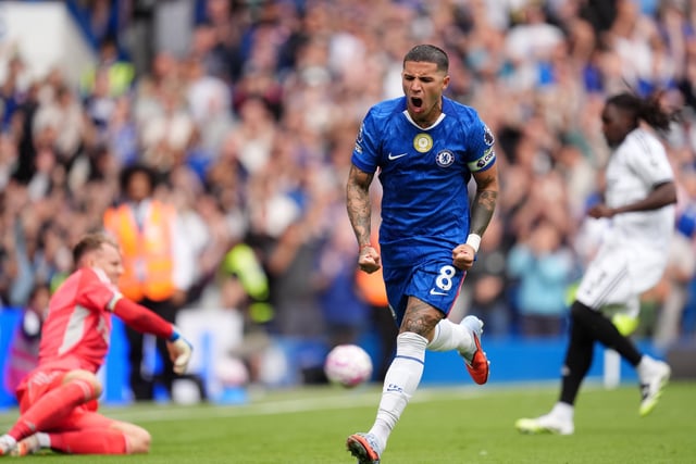 Enzo Fernández grita con alma y vida su gol de penal, el segundo de Chelsea en la victoria ante Fulham