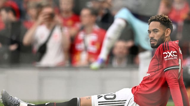 FBL-ENG-PR-MAN UTD-BURNLEY