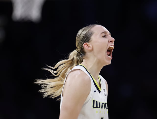 LOS ANGELES, CALIFORNIA - AUGUST 20: Paige Bueckers #5 of the Dallas Wings reacts to a Wings three-pointer during an 81-80 Los Angeles Sparks win over the Dallas Wings at Crypto.com Arena on August 20, 2025 in Los Angeles, California.