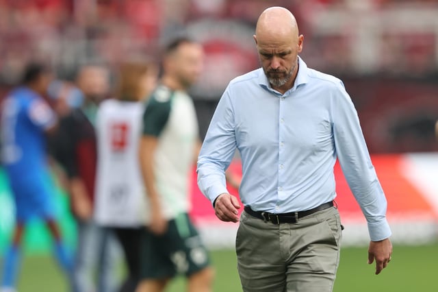 Erik ten Hag verließ das Weserstadion mit gesenktem Kopf