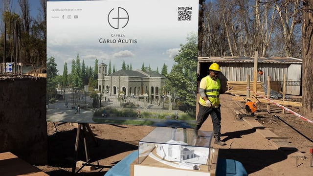 La construcción de la iglesia en honor al beato italiano Carlo Acutis inició hace dos meses en Chacras de Coria y estiman que estará lista en tres años.