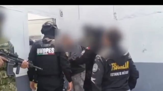 Según la Fiscalía, este sujeto asumió el liderazgo tras la captura en 2021 de su jefe, David “N”, conocido como “El Davis”, quien fue sentenciado a 62 años de prisión por homicidio. Foto: Capture.
