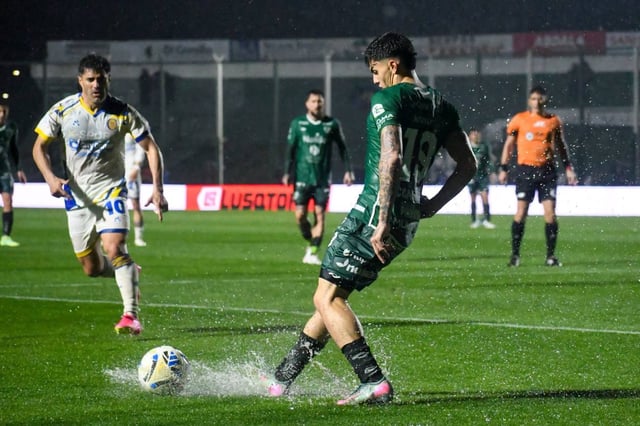 El encuentro entre Sarmiento de Junín y Rosario Central por la fecha siete del Torneo Clausura fue suspendido por condiciones climáticas desfavorables. (Prensa Sarmiento de Junín)