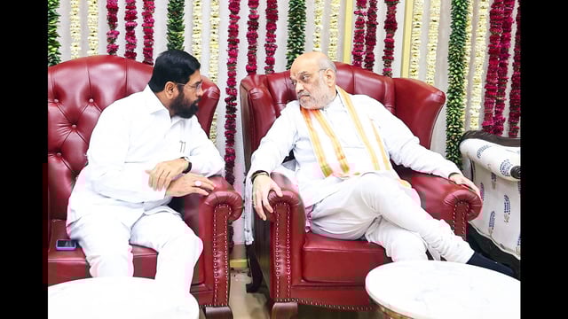 Mumbai, Aug 30 (ANI): Union Home Minister Amit Shah in conversation with Maharashtra Deputy Chief Minister Eknath Shinde at the residence of Maharashtra CM Devendra Fadnavis, in Mumbai on Saturday. (@mieknathshindeX /ANI Photo) (@mieknathshinde)