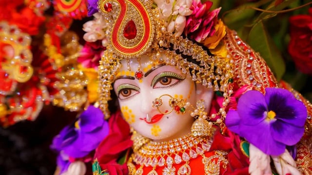 Radha Ashtami 2025: List Of 5 Lucky Bhogs You Must Offer To Radha Rani Today To Get Her Blessings