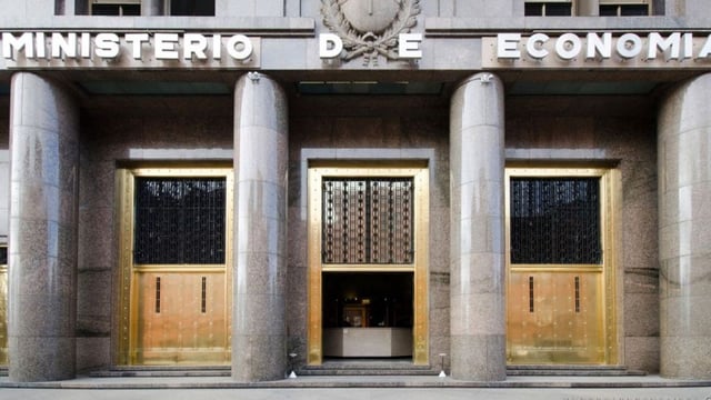 Hay una caída en los depósitos en dólares del Tesoro en el Banco Central de la República Argentina.