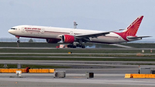 The crew shut down the affected engine and brought the aircraft back to Delhi.