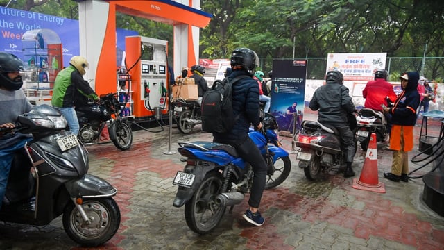 The shooting was caught on CCTV camera at the fuel station, which shows one of the men shooting using a pistol and another firing from a rifle. Both the accused fired multiple bullets while the pump employees ran to hide.. (Representational)