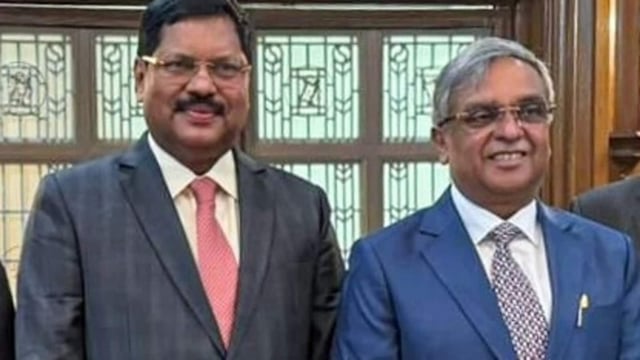 Chief Justice of India BR Gavai (L) with Supreme Court judge Justice Vikram Nath 