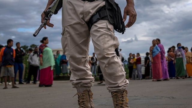 The gunman was caught along with an air gun by the locals and handed over to the police.
