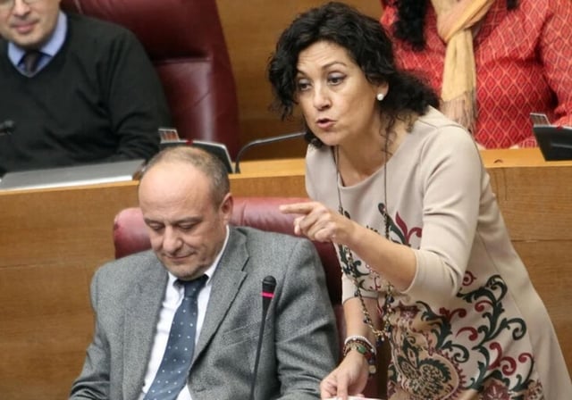 Carmen Ninet, en las Cortes Valencianas