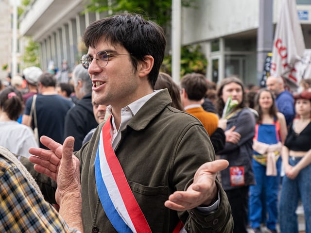 Le député insoumis de la deuxième circonscription du Finistère, Pierre-Yves Cadalen, à Brest le 1er mai 2025.