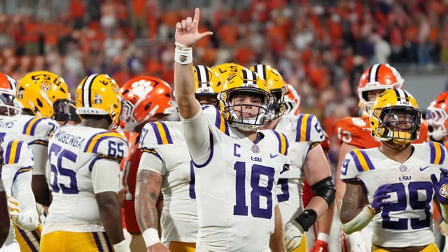 LSU Tigers quarterback Garrett Nussmeier (13) gestures after a play against the Clemson Tigers at Memorial Stadium. Mandatory Credit: Ken Ruinard-USA TODAY Network via Imagn Images