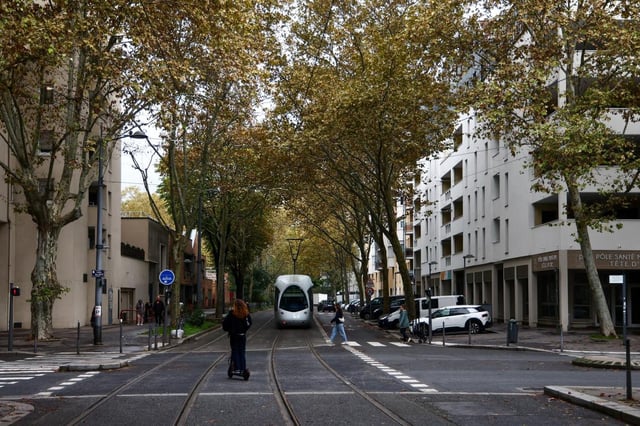 Les corps d'une femme et ses deux enfants en bas âge découverts dans leur appartement de Villeurbane