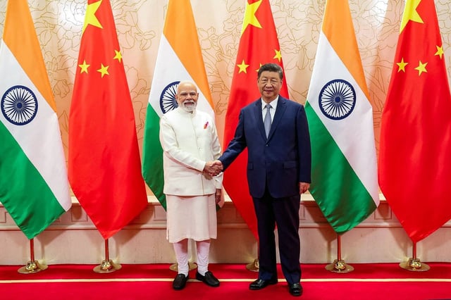 Le Premier ministre indien, Narendra Modi, et le président chinois, Xi Jinping, au sommet organisé à Tianjin ce dimanche 31 août.