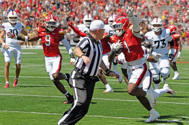 Aug 30, 2025: Maryland’s Daniel Wingate runs a 20 yd interception return to score the Terps’ first touchdown in the first half against Florida Atlantic at SECU Stadium. (Kim Hairston/Staff)