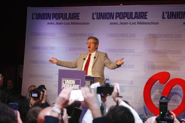 Jean-Luc Mélenchon visé par une plainte d'un journaliste de Radio J pour «doxing»