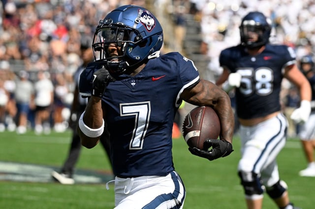 UConn running back Mel Brown (7) with a 49 yard run during an NCAA college football game against Central Connecticut at Pratt & Whitney Stadium at Rentschler Field in East Hartford, Saturday, Aug. 30, 2025. (Jessica Hill/Special to the Courant)