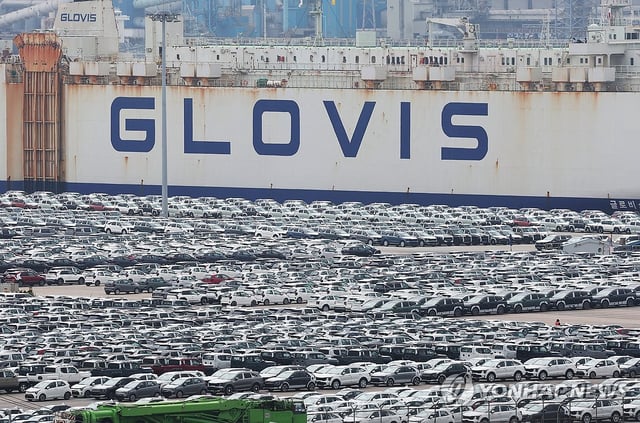 Cars wait to be exported at a port in Pyeongtaek, about 60 kilometers south of Seoul, on Aug. 26, 2025. (Yonhap)